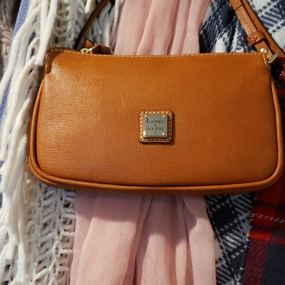 Dooney & Bourke bag